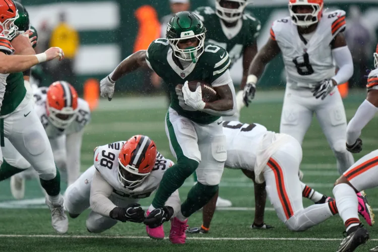Jets' Frank Reich says Geno Smith ditched pass, checked to 'perfect play' on Braelon Allen's TD run